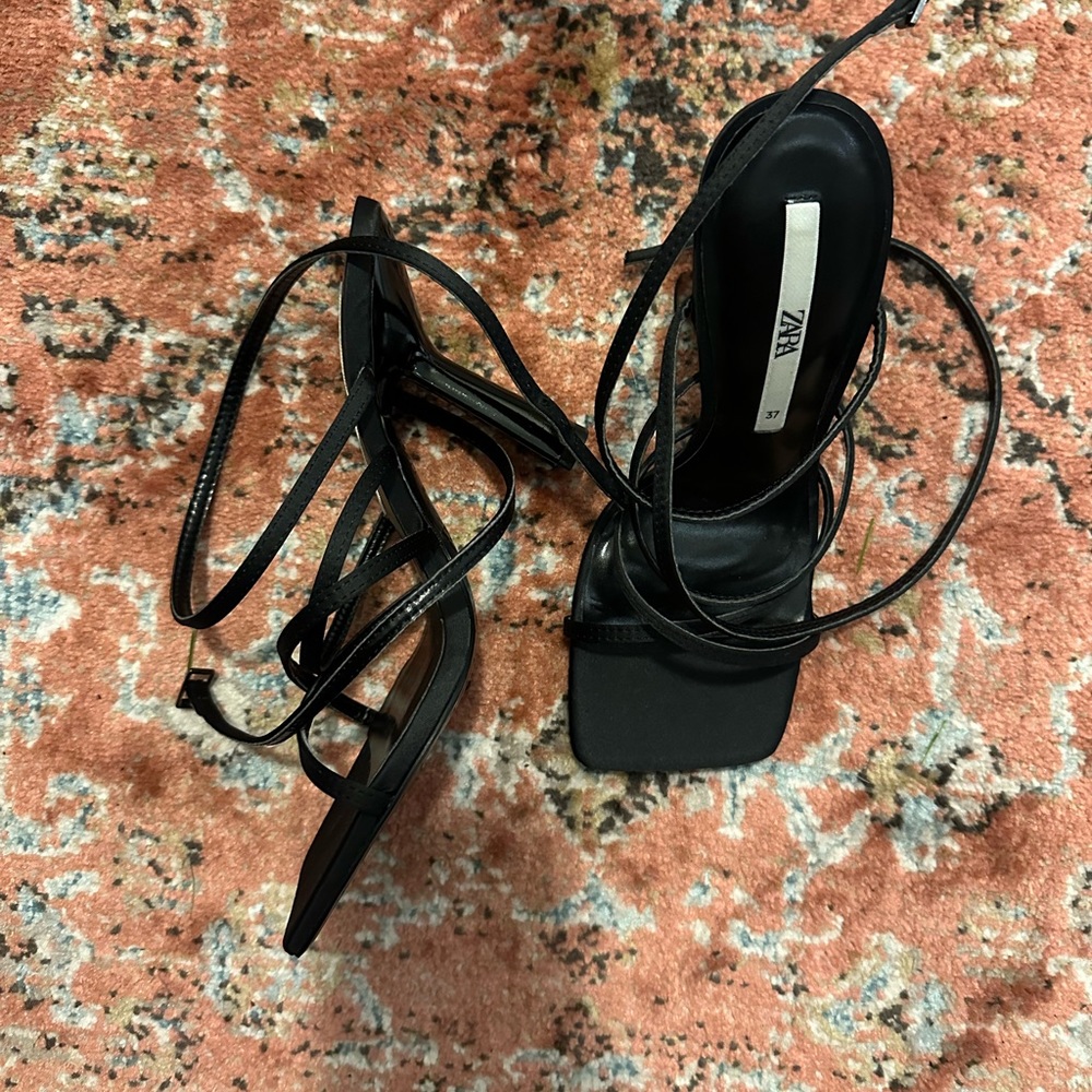 New never worn Zara swrap heels - Picture 3 of 4